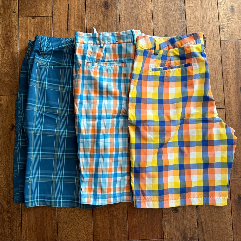 3 pairs of men’s golf shorts sz40